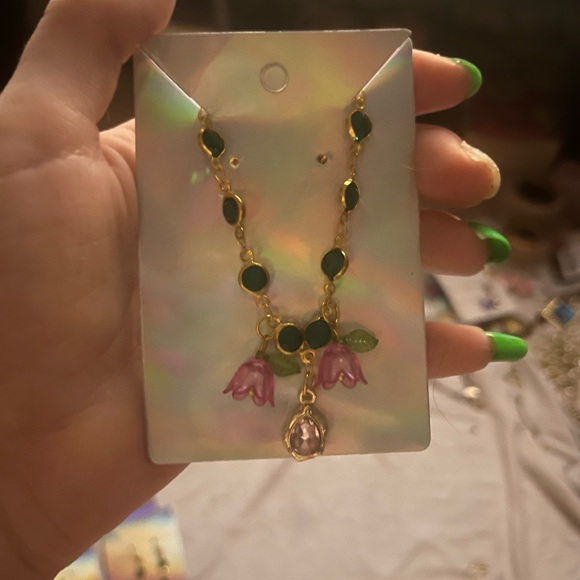 NEW Tulip Necklace - Picture 2 of 5